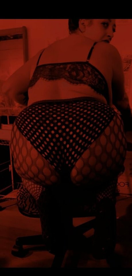 cambriacurves sexy star images