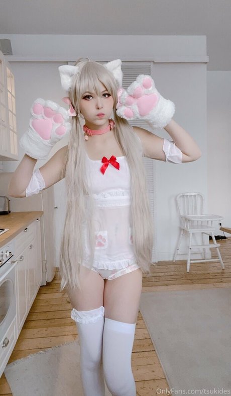 Tsukides nudes model pics