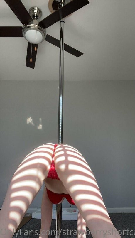 strawberryshortcakes420 pornstar top images