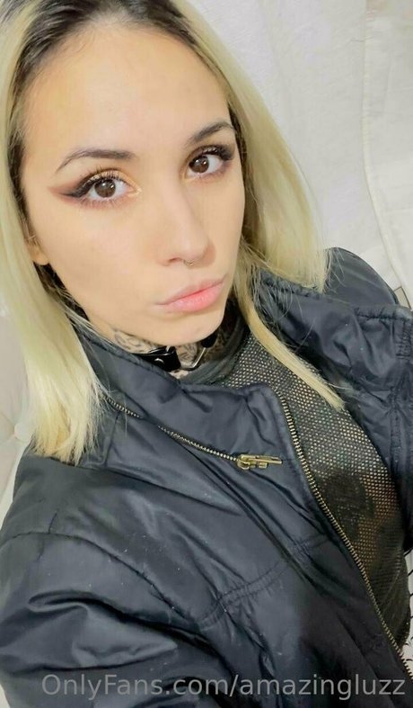 amazingluzz model pornographic pic