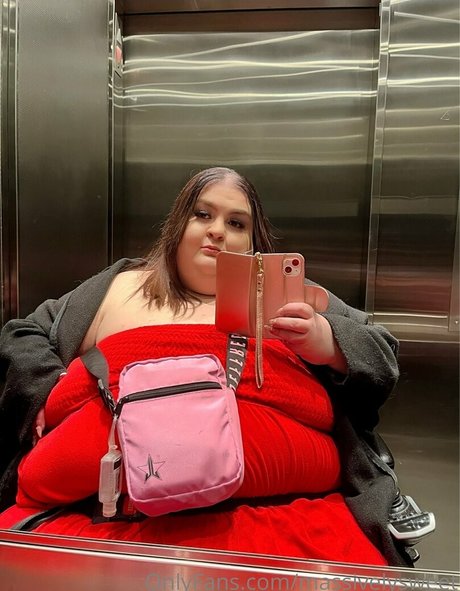 massivelysweet star hot photo