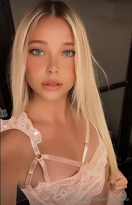 sweet littlemia art star archive