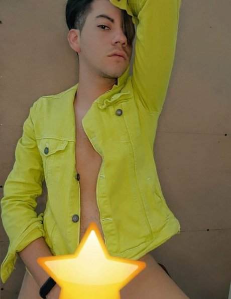 theblondebig ass model exclusive photos