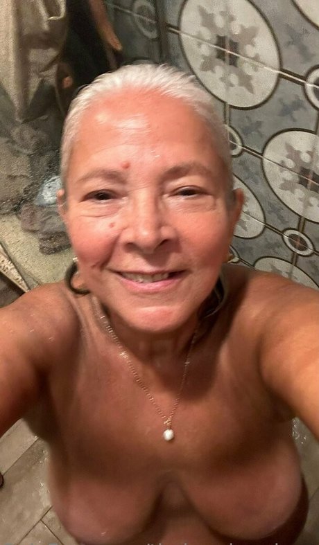 thebumbumbaroness star nudes photo