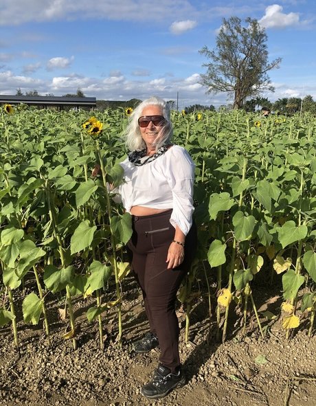 thebumbumbaroness pornstar pretty pic