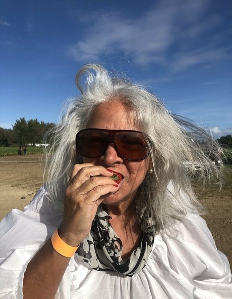 thebumbumbaroness best pornstar pic