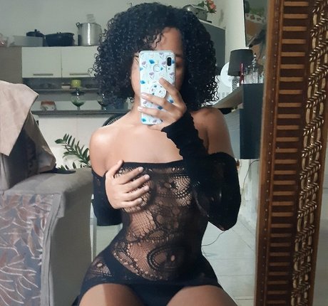 Alice Santa Clara exclusive model archive