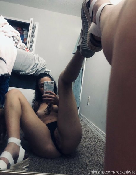 shemale fucks girl onlyfans top pictures