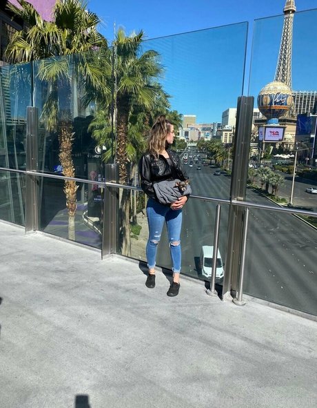 rocketkylie pornographic model pictures