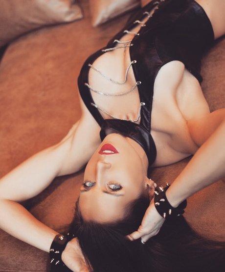 Katerina Melekhina erotic model images