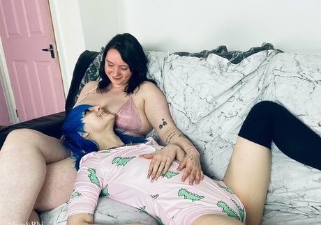 flat chested onlyfans hot xxx galleries