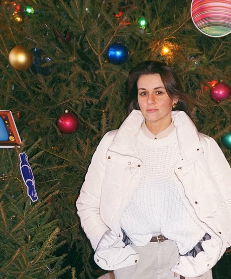 Daria Perel exclusive actress photos