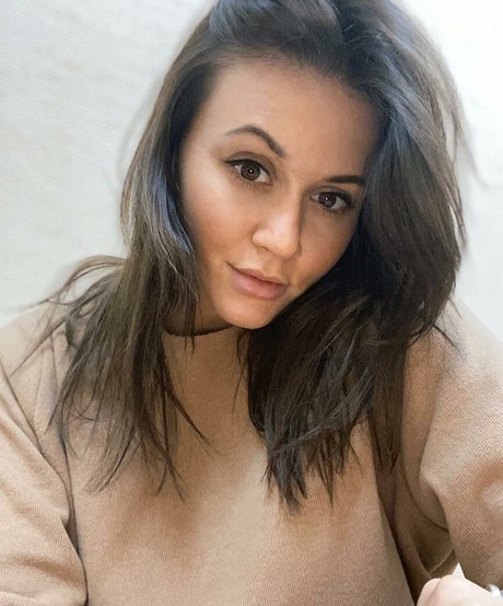 Daria Perel naked pornstar images