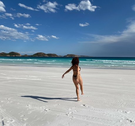 Bella Fiore model exclusive images