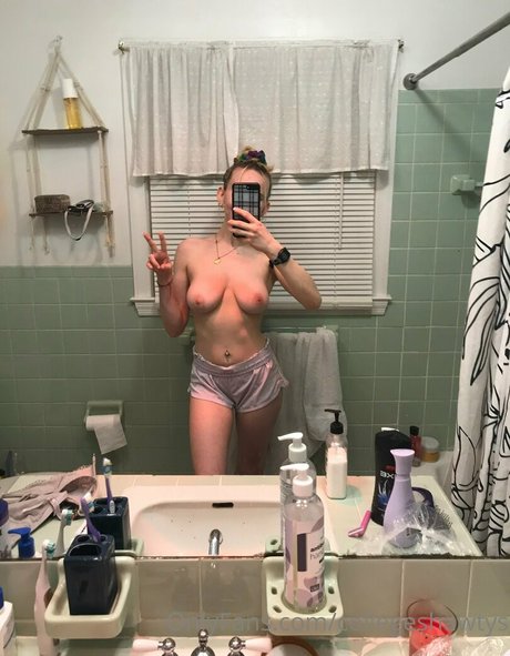 babykannabis model pornographic photo