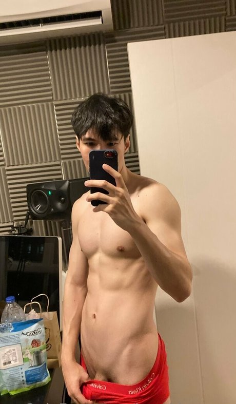 bombiemann free model picture