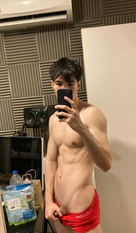 bombiemann nudes model images