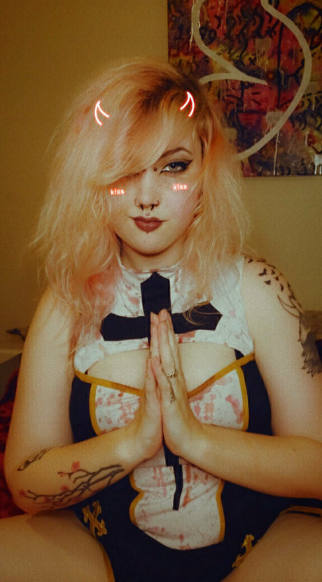 brunette ass onlyfans nude img