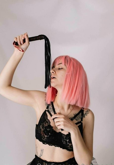 mirror selfie onlyfans free nude img