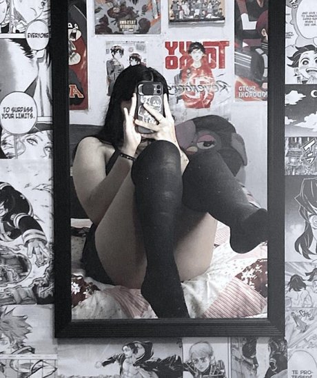 valeriaiscrying model exclusive archive