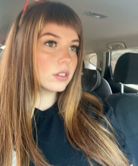 syckascript adult actress pic