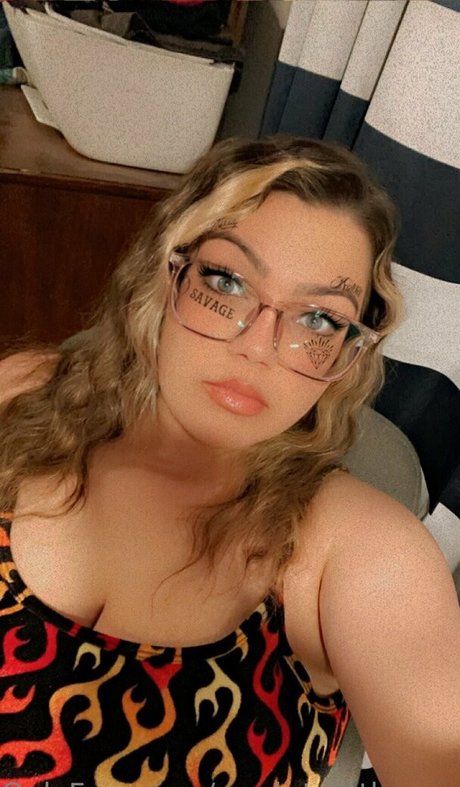 ourdirtylittlesecret96 pretty model image