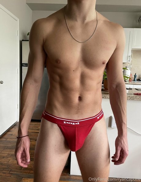 ryancapone model top pics
