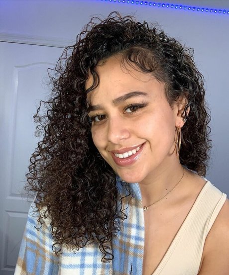 Bugzyy p art model galleries