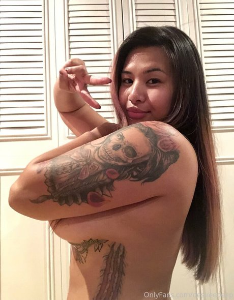 desireedeep best model picture