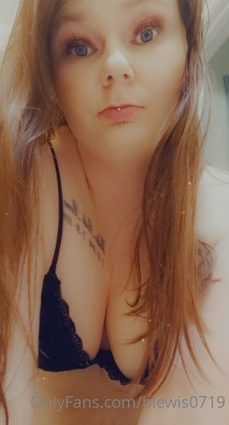 blewis0719 nice actress photos