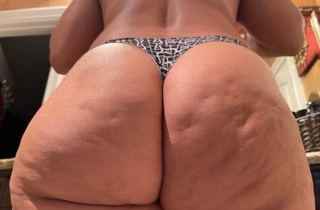 underground onlyfans pretty image