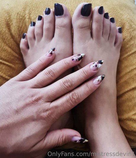 mistressdevin1 star hd pics