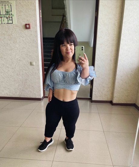 tiny sweet girl nude model img