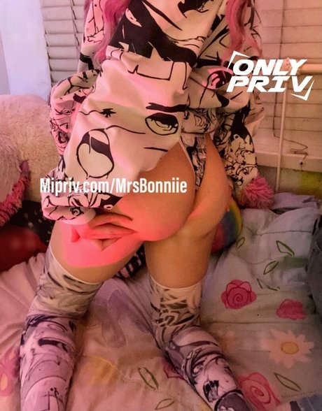 Mrs Bonniie pornstar free picture