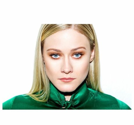 Olivia Taylor Dudley model high quality gallery