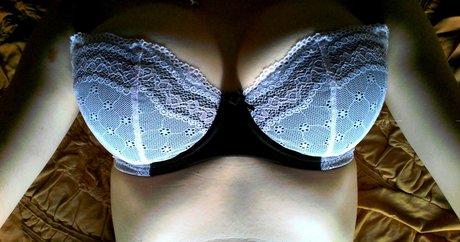 Olivia Taylor Dudley Photo Gallery