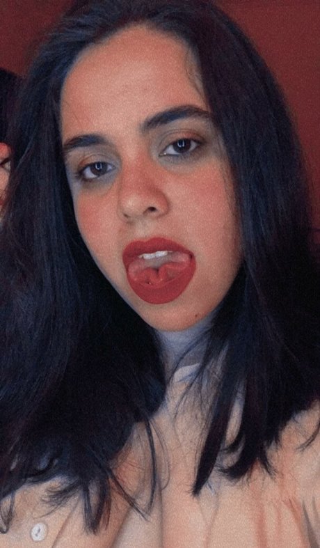 Goddes Nini top model pics