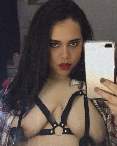 Goddes Nini star naked picture