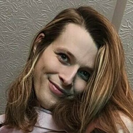 transuvius nice model photo