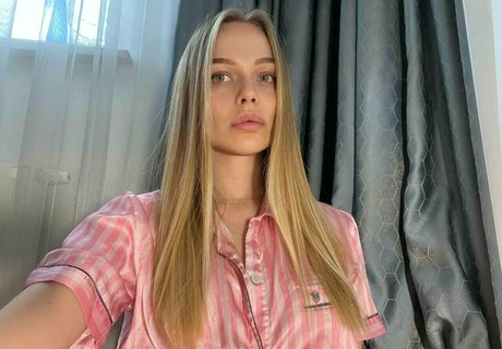 hottestvenus model sex galleries