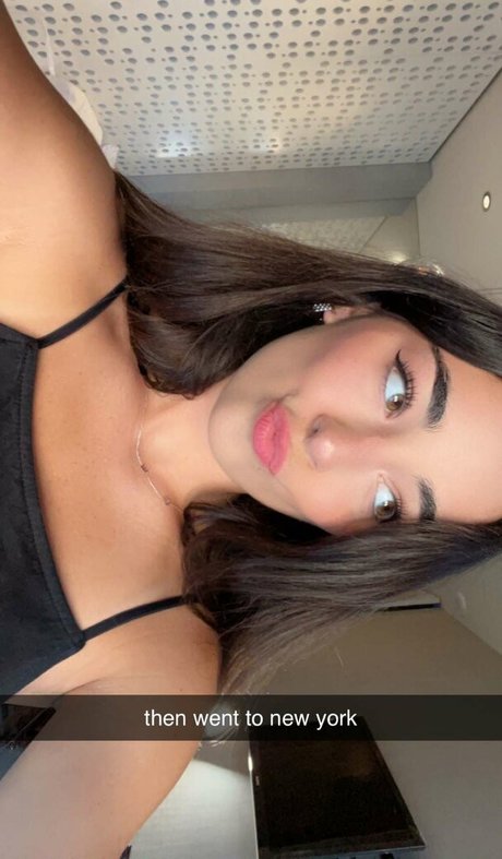 Elena Arenas exclusive star pic