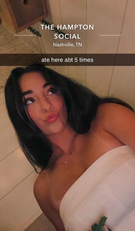 Elena Arenas pornstar exclusive galleries