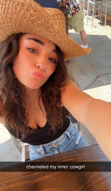 Elena Arenas perfect actress pics