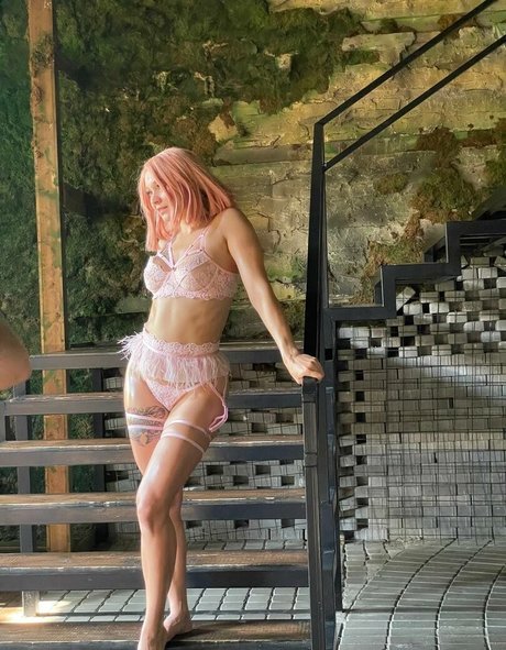 Felibelka model best picture