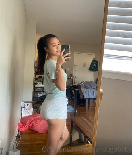 asiansugababy pornstar erotic pictures