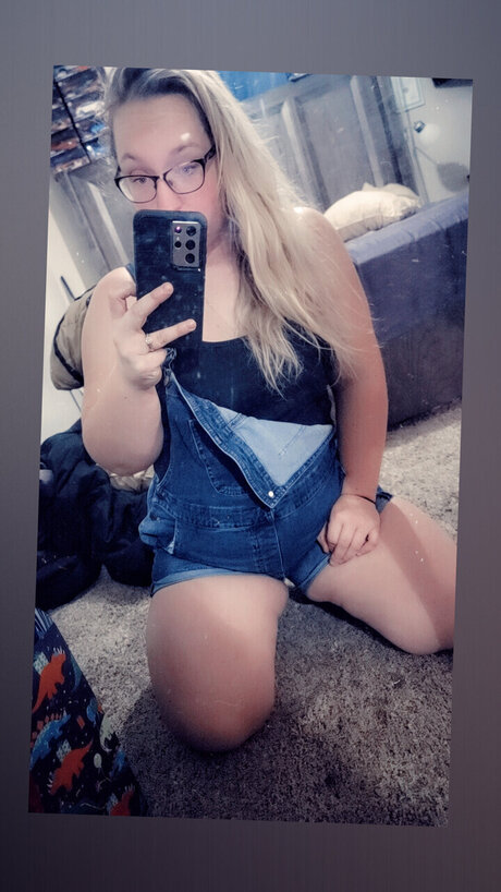 MaKayla pornstar pictures