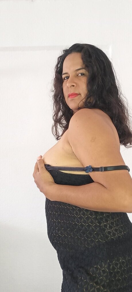 EmmaRoos26_ perfect actress pic