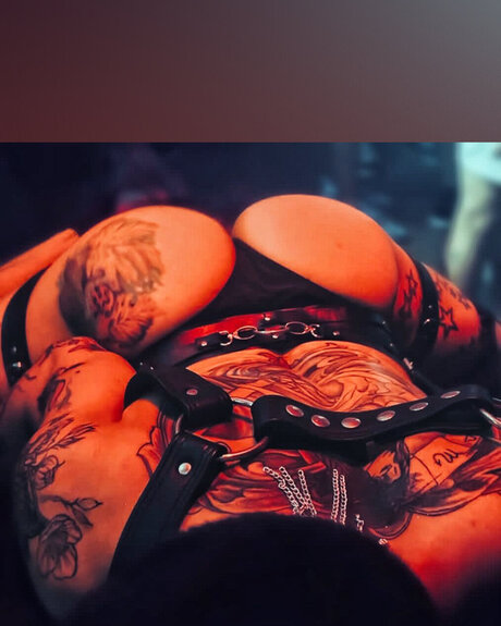 RoReyes erotic model galleries