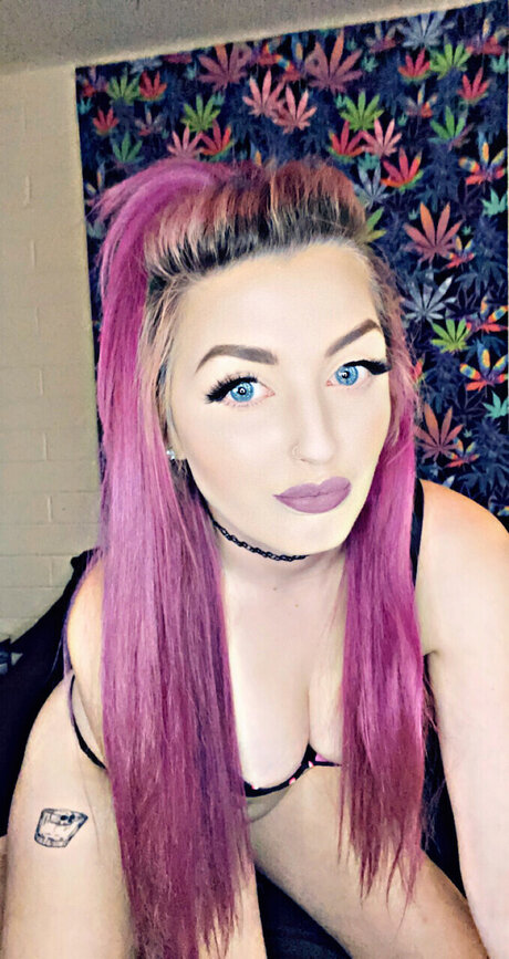 Rena Radiant model best pictures