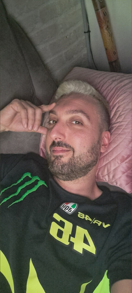 Tonio nude pornstar pics